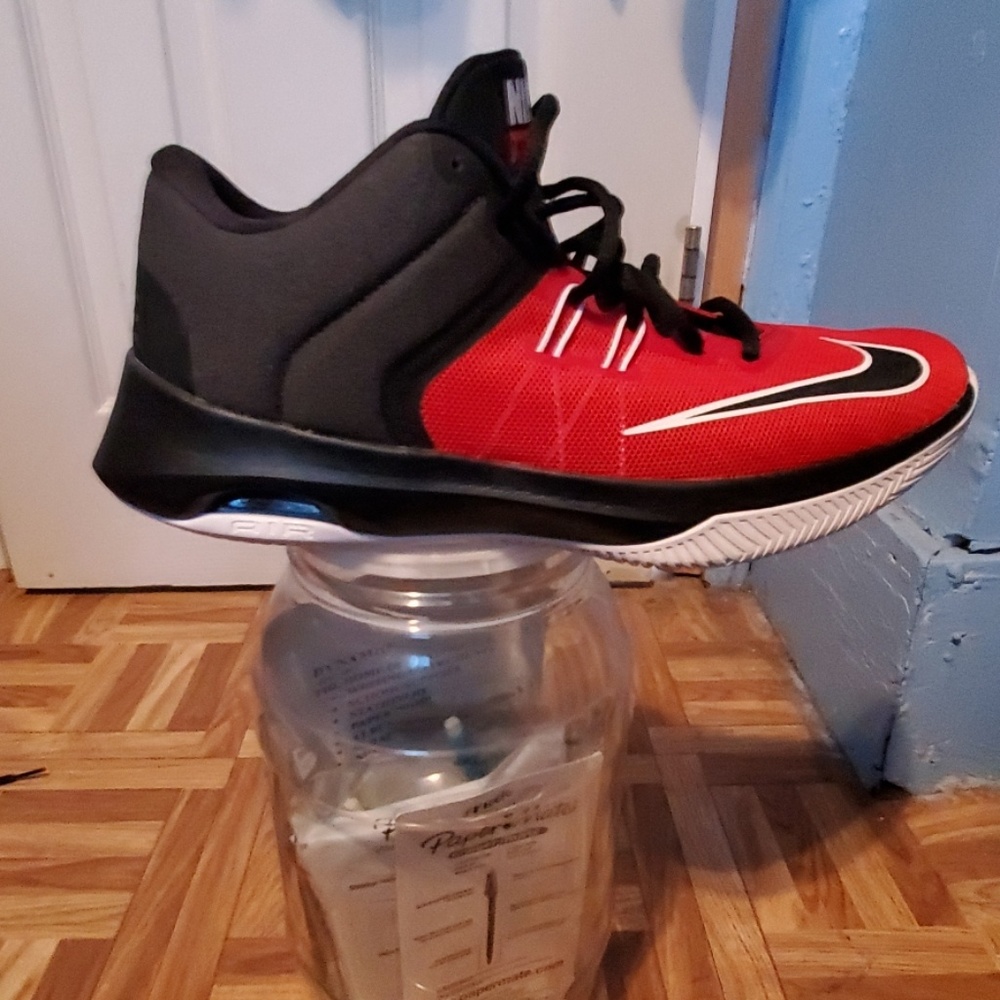 Nike Basketball Woman Shoes